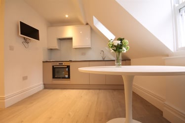 1 bed flat, Dean Street, City Centre, Newcastle, NE11PG - Image 2